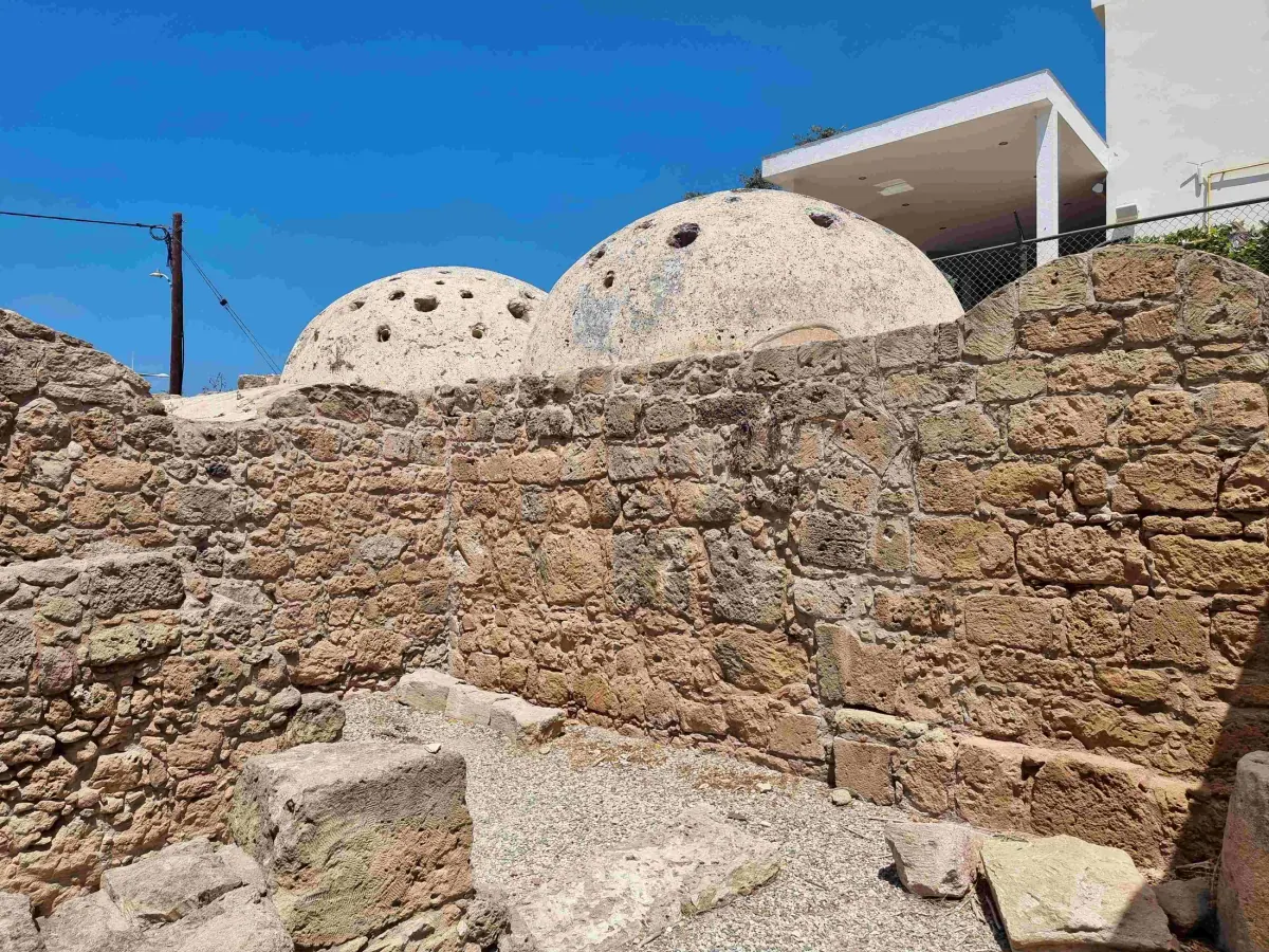 Quiet residential surroundings near Villa Nadezda in Kato Paphos